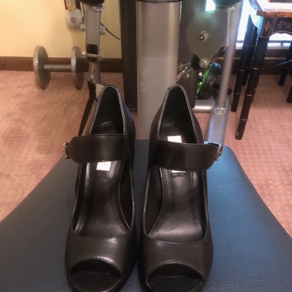 Ralph Lauren Women's Sandals Black Size 6